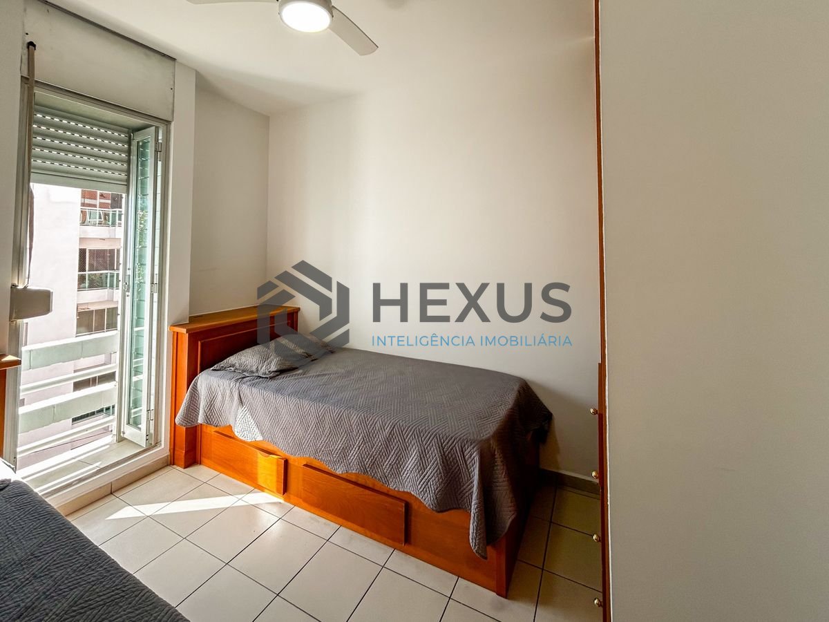 Foto 24 de Apartamento Duplex a 300m da praia na Enseada, Guarujá