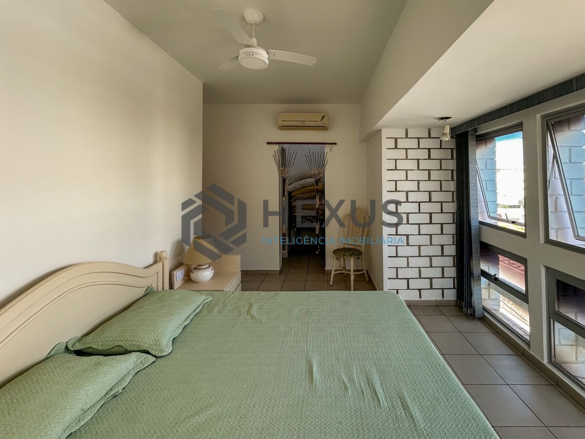 Foto 18 de Apartamento Duplex a 300m da praia na Enseada, Guarujá