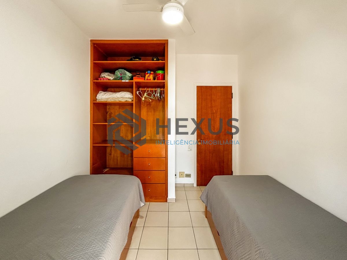 Foto 23 de Apartamento Duplex a 300m da praia na Enseada, Guarujá