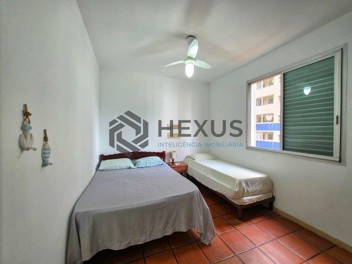 Foto 14 de Apartamento com varanda vista mar a 100m da praia nas Pitangueiras, Guarujá