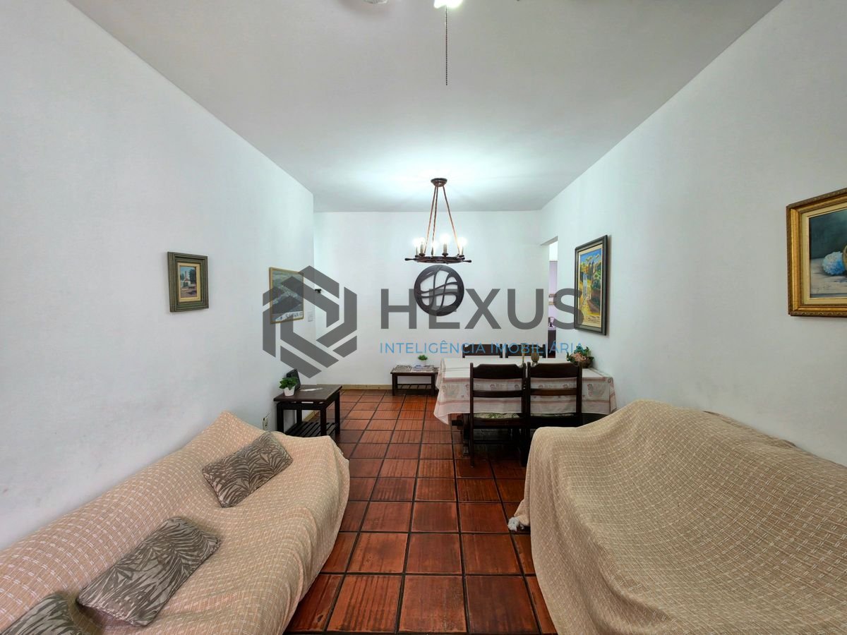 Foto 4 de Apartamento com varanda vista mar a 100m da praia nas Pitangueiras, Guarujá