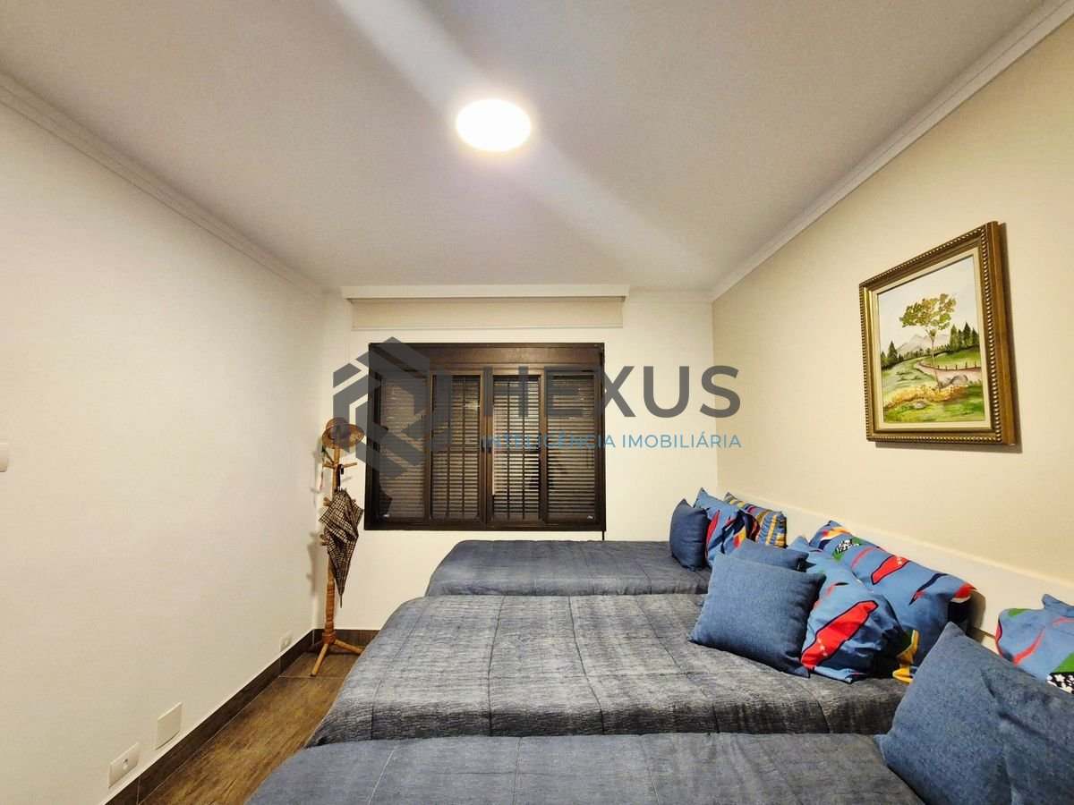 Foto 14 de Apartamento com varanda e lazer a 2 quadras da praia na região da Vila Maia nas Pitangueiras, Guarujá