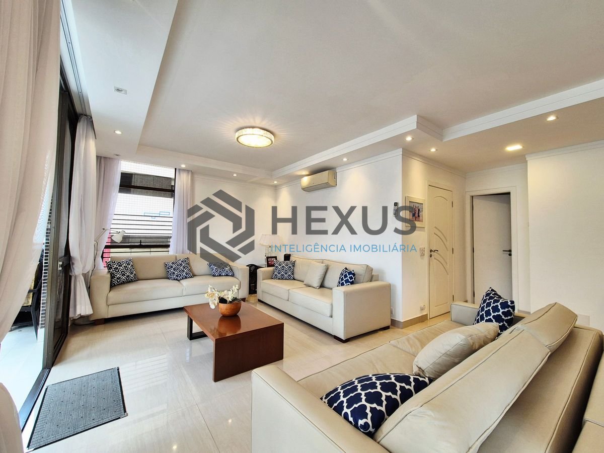 Foto 9 de Apartamento com varanda e lazer a 2 quadras da praia na região da Vila Maia nas Pitangueiras, Guarujá