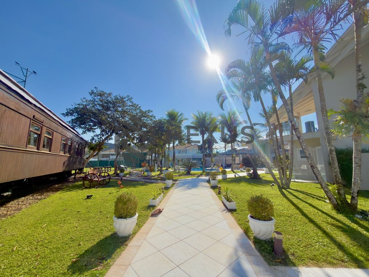 Foto 20 de Mansão de alto padrão com piscina e área gourmet no Jardim Acapulco, Guarujá