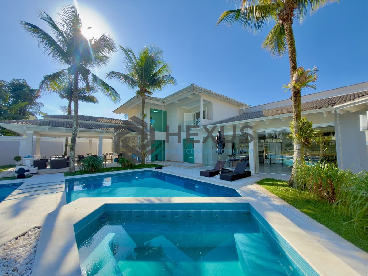 Foto 18 de Mansão de alto padrão com piscina e área gourmet no Jardim Acapulco, Guarujá