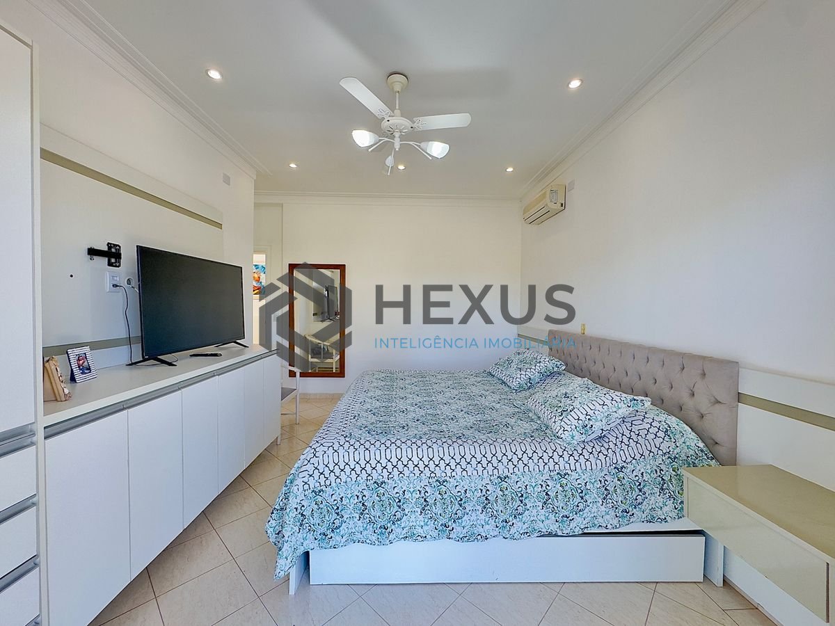 Foto 49 de Mansão de alto padrão com piscina e área gourmet no Jardim Acapulco, Guarujá