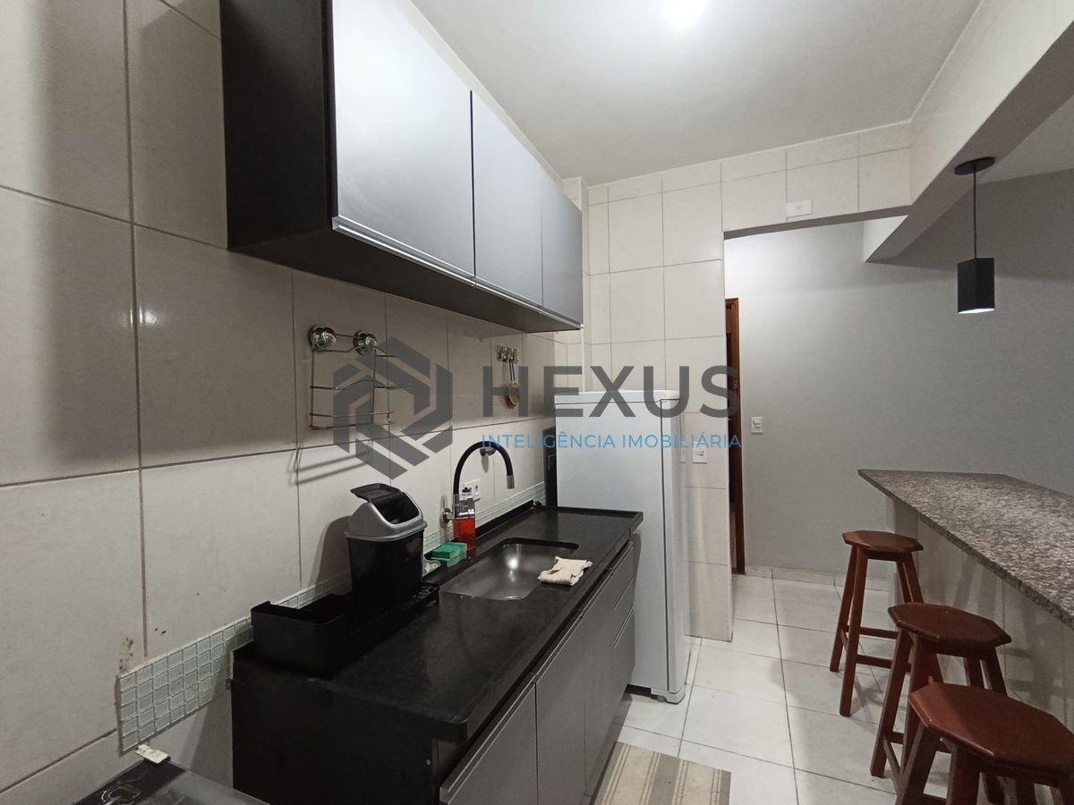 Foto 15 de Apartamento reformado e lazer a 200m da praia na Enseada, Guarujá