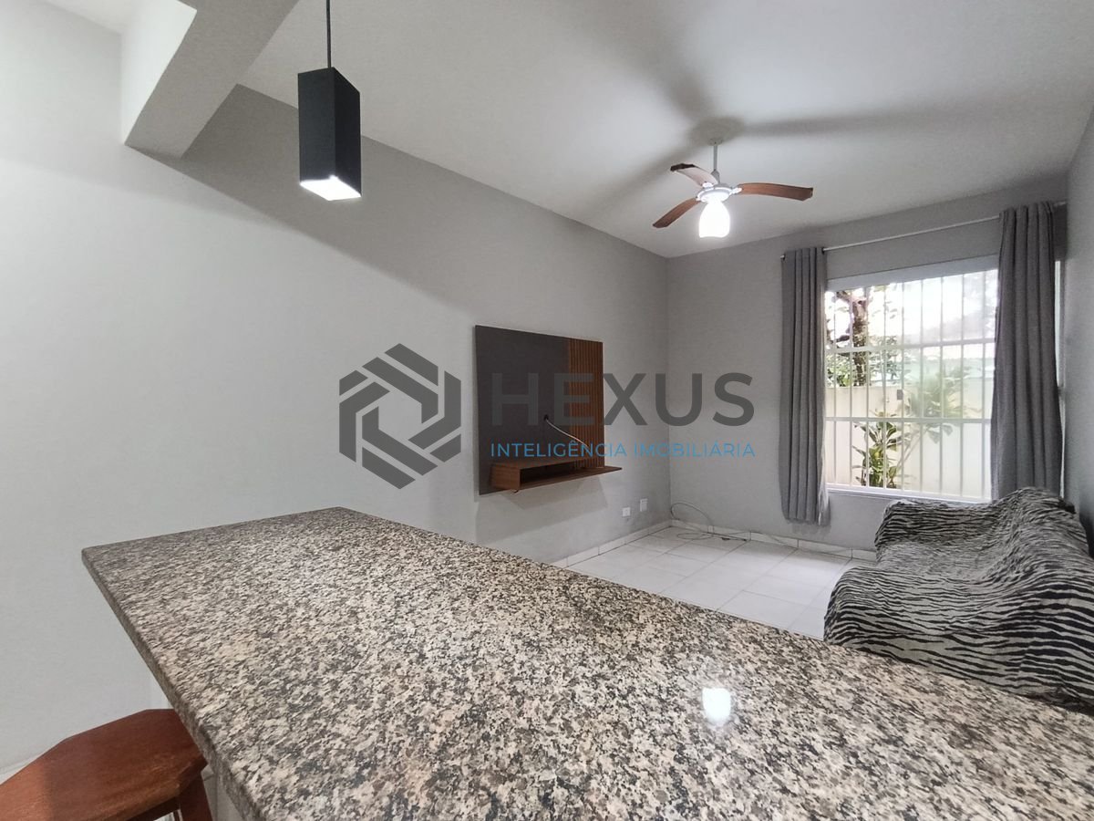 Foto 4 de Apartamento reformado e lazer a 200m da praia na Enseada, Guarujá