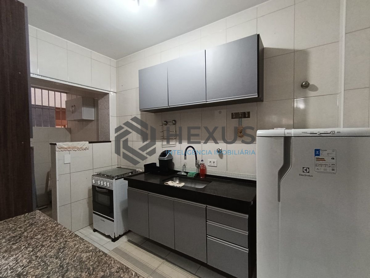 Foto 13 de Apartamento reformado e lazer a 200m da praia na Enseada, Guarujá