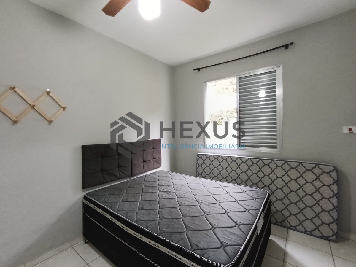 Foto 8 de Apartamento reformado e lazer a 200m da praia na Enseada, Guarujá