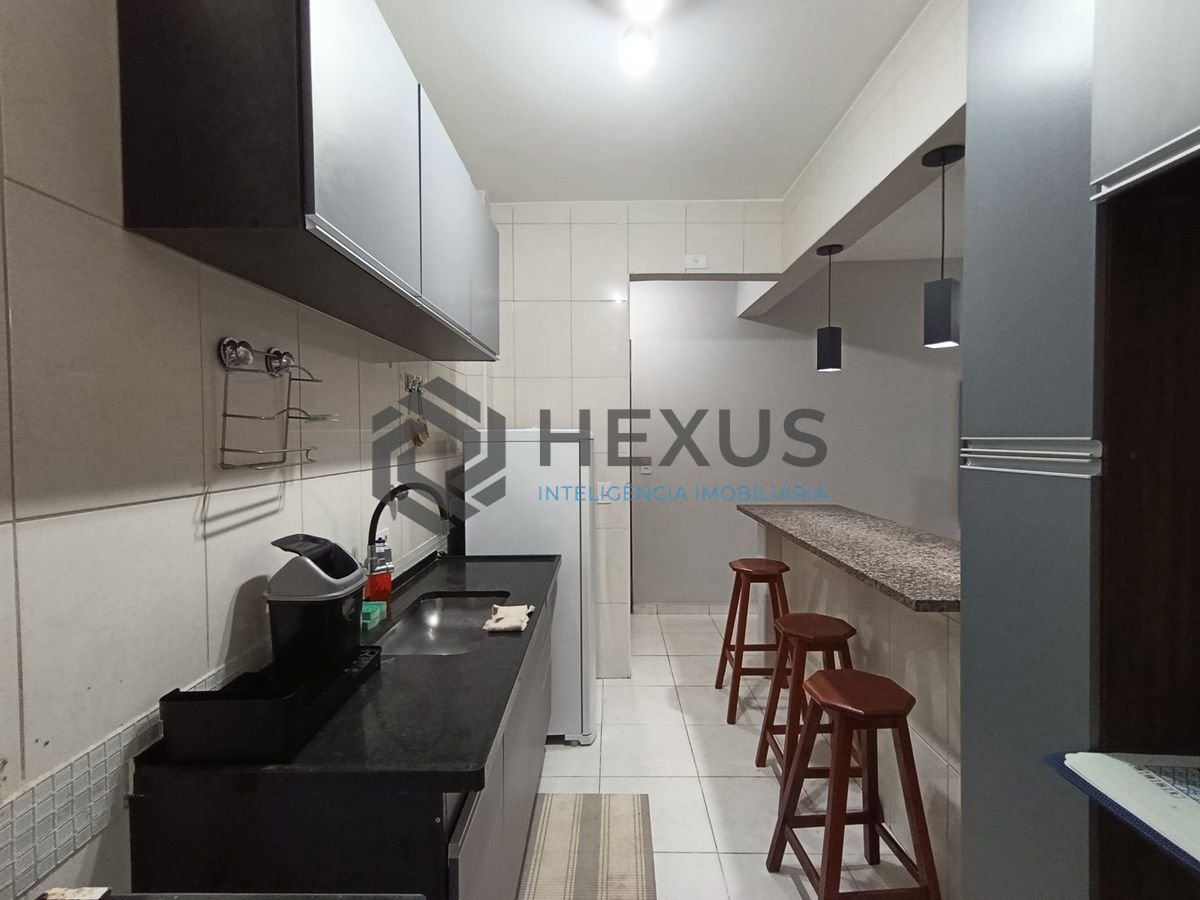 Foto 16 de Apartamento reformado e lazer a 200m da praia na Enseada, Guarujá