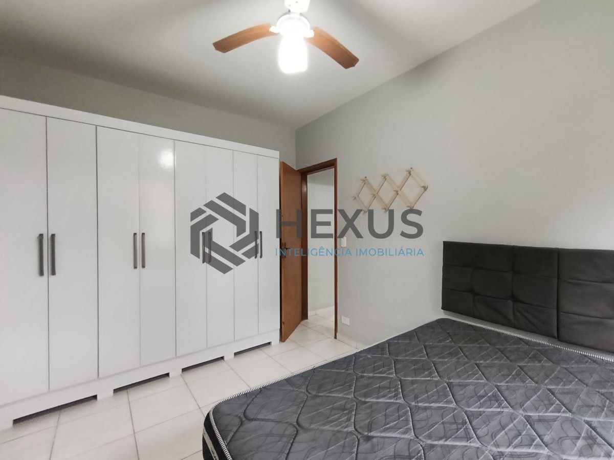 Foto 9 de Apartamento reformado e lazer a 200m da praia na Enseada, Guarujá