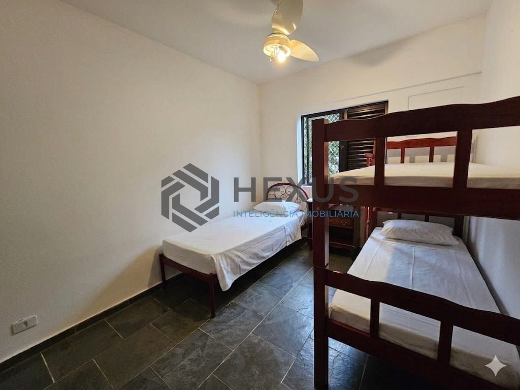 Foto 17 de Apartamento com varanda a 2 quadras da praia no Tombo, Guarujá