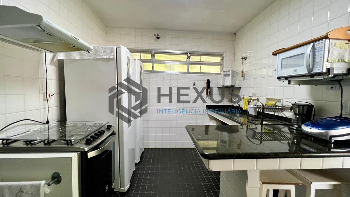 Foto 20 de Casa com lago área gourmet e piscina no Jardim Guaiuba, Guarujá