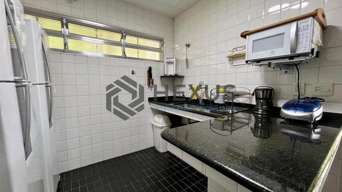Foto 21 de Casa com lago área gourmet e piscina no Jardim Guaiuba, Guarujá