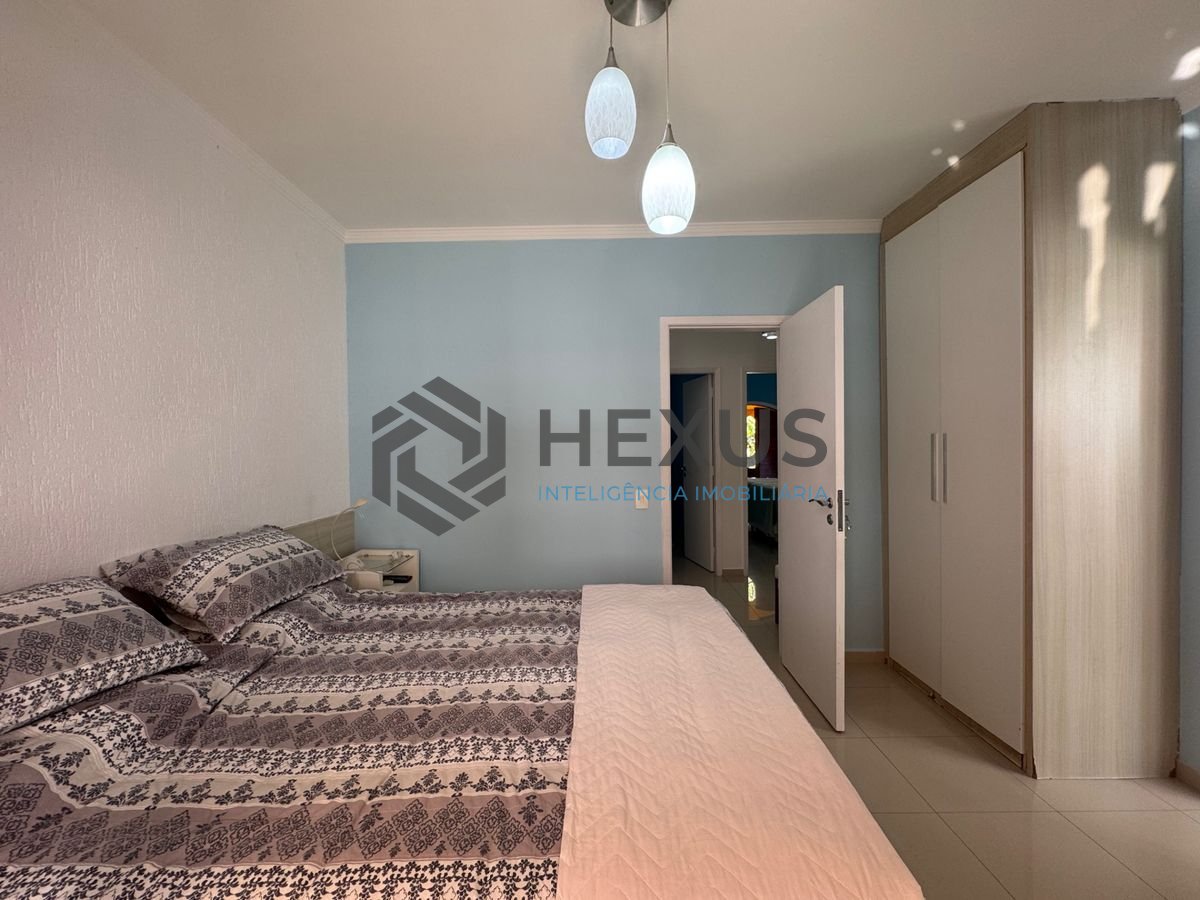 Foto 19 de Sobrado reformado frente mar com varanda vista mar e lazer na região do Tortugas na Enseada, Guarujá