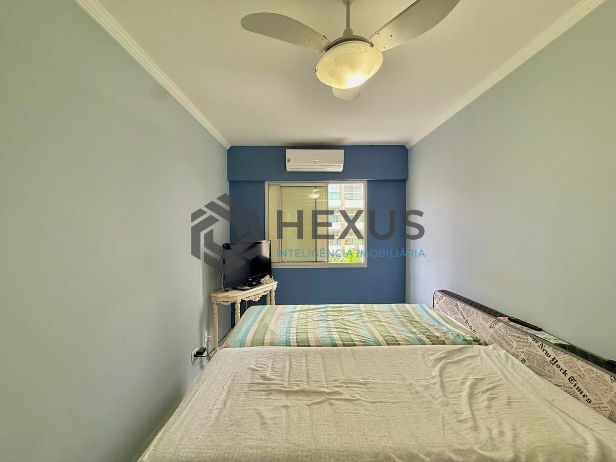 Foto 19 de Apartamento à Venda na Praia da Enseada - Guarujá - SP
