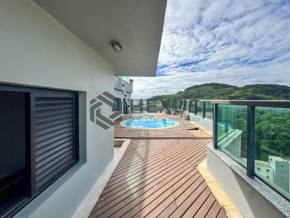 Foto 13 de Cobertura com varanda e lazer a 300m da praia no Jardim Astúrias, Guarujá