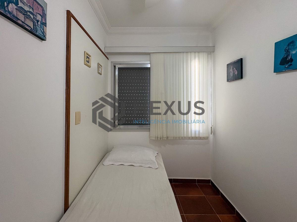 Foto 9 de Apartamento com varanda e lazer a 250m da praia na Enseada, Guarujá