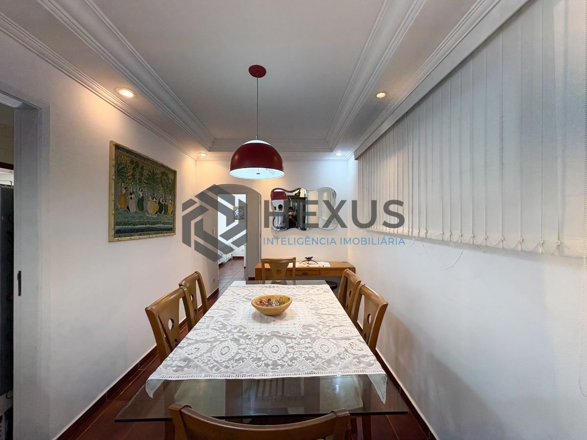 Foto 5 de Apartamento com varanda e lazer a 250m da praia na Enseada, Guarujá