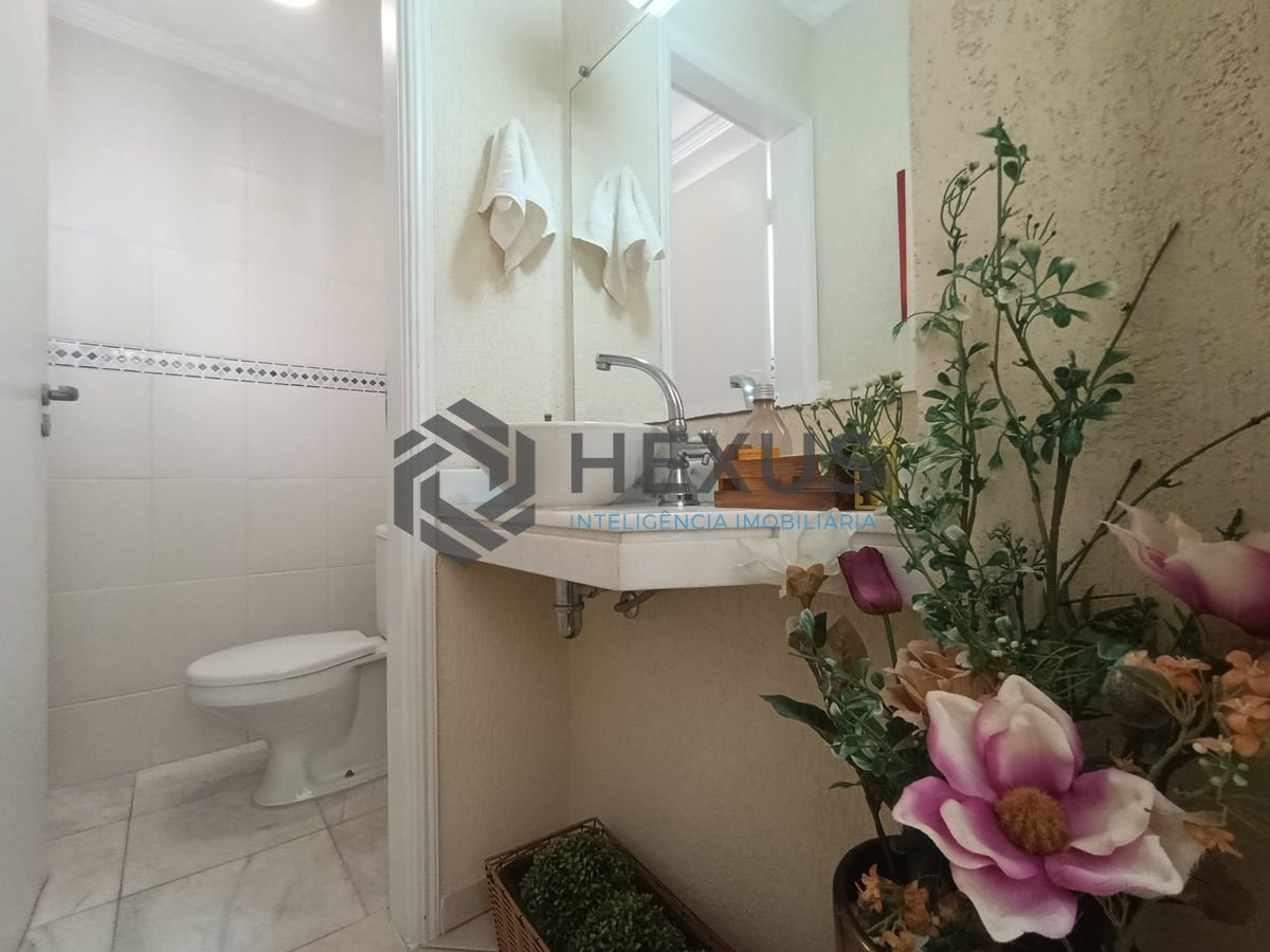 Foto 42 de Apartamento com varanda e lazer a 400m da praia na região da Brunella na Enseada, Guarujá