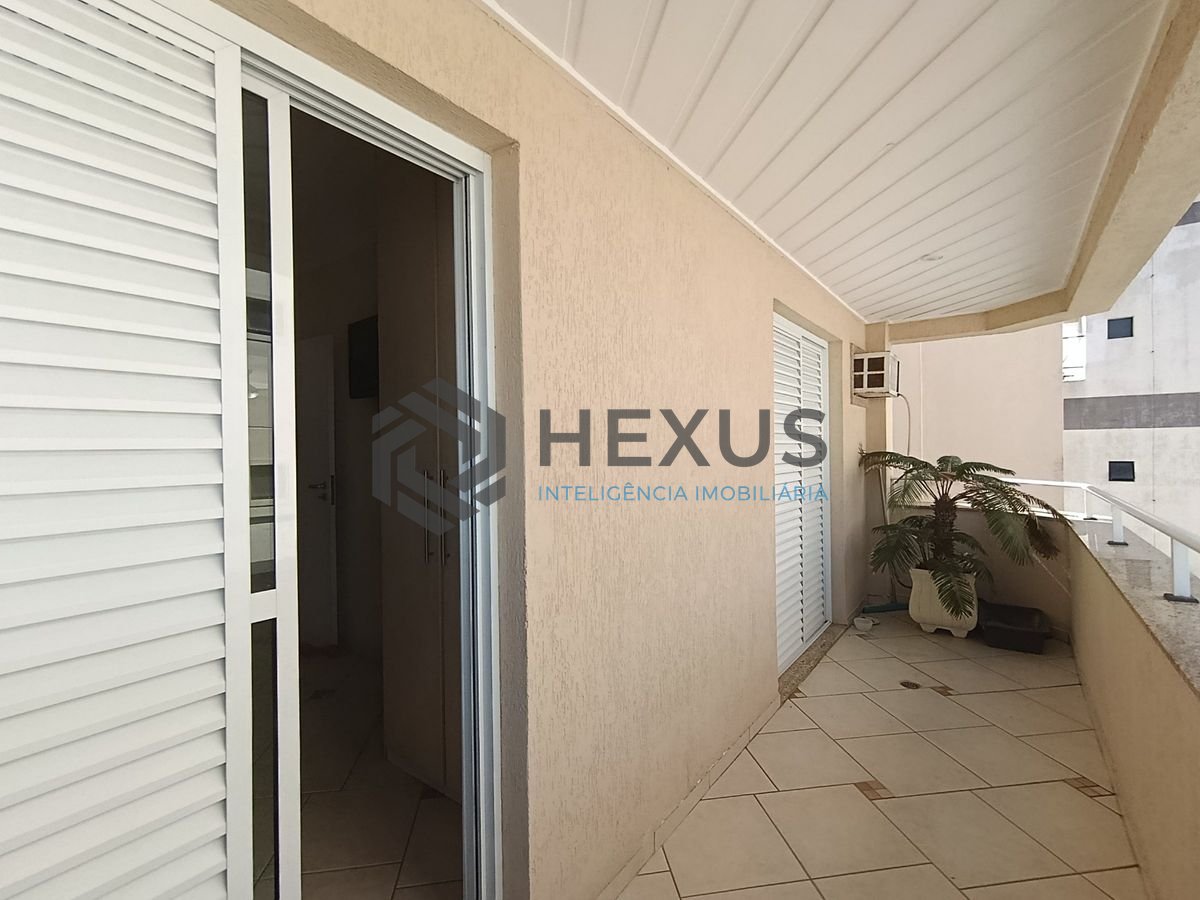 Foto 17 de Apartamento com varanda e lazer a 400m da praia na região da Brunella na Enseada, Guarujá
