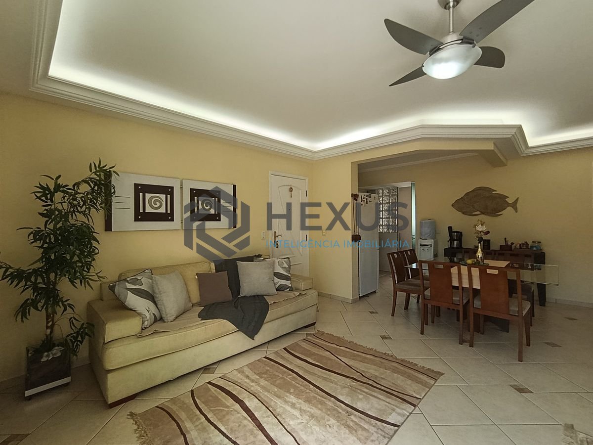 Foto 10 de Apartamento com varanda e lazer a 400m da praia na região da Brunella na Enseada, Guarujá