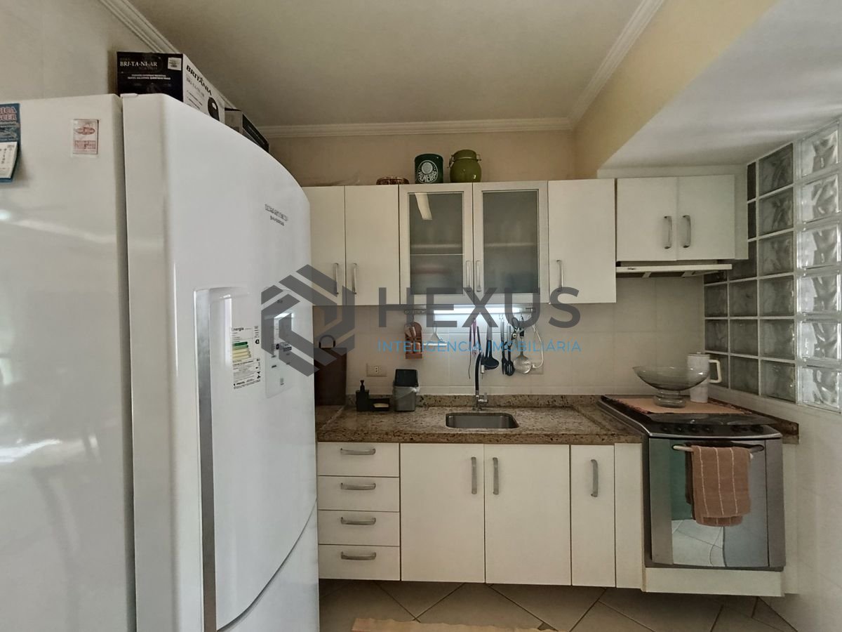 Foto 29 de Apartamento com varanda e lazer a 400m da praia na região da Brunella na Enseada, Guarujá