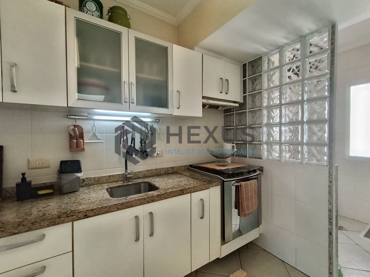 Foto 31 de Apartamento com varanda e lazer a 400m da praia na região da Brunella na Enseada, Guarujá