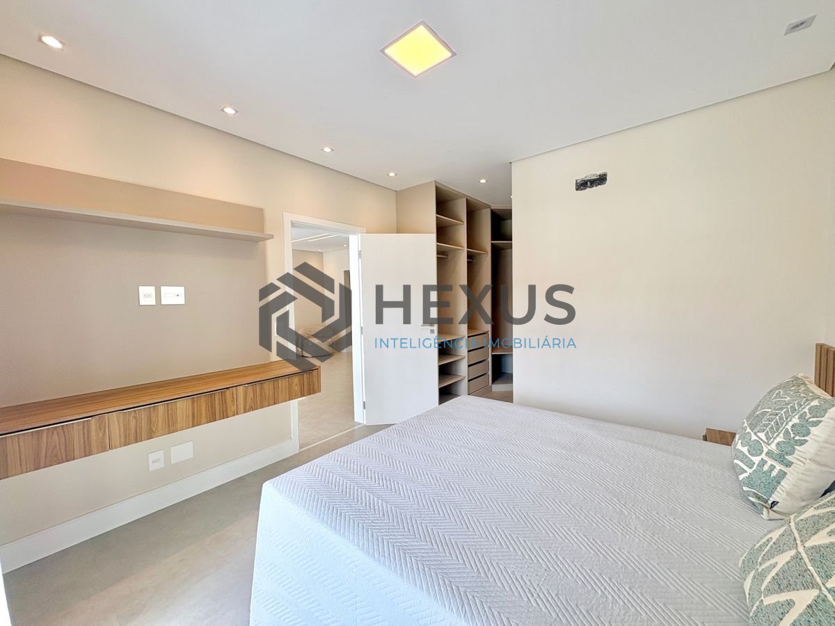 Foto 32 de Casa reformada com piscina e área gourmet no Jardim Acapulco, Guarujá