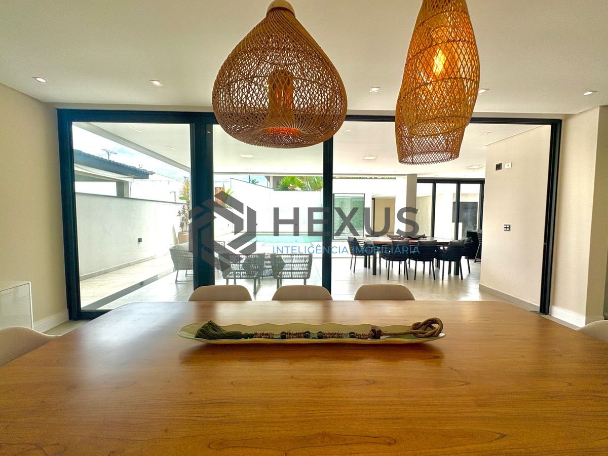 Foto 17 de Casa reformada com piscina e área gourmet no Jardim Acapulco, Guarujá