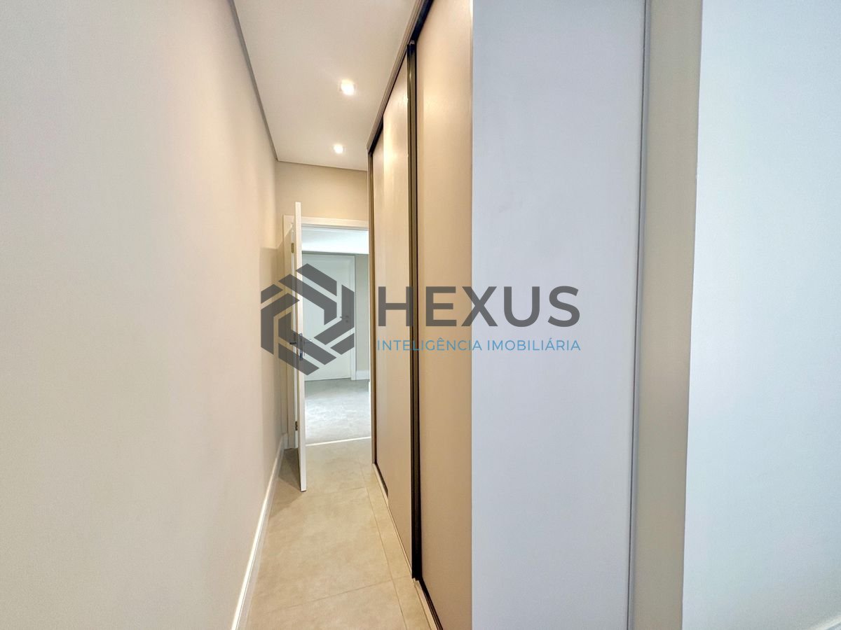 Foto 45 de Casa reformada com piscina e área gourmet no Jardim Acapulco, Guarujá