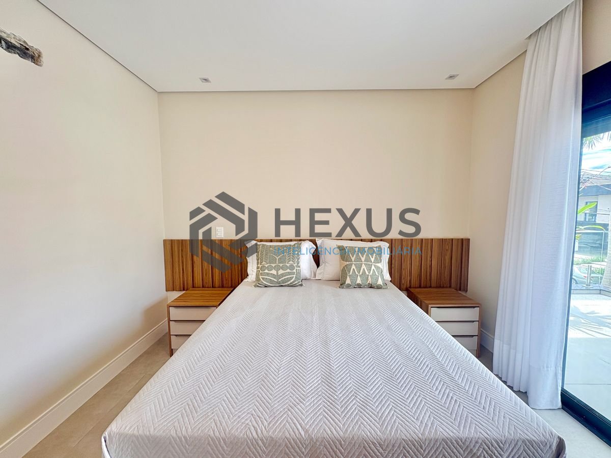 Foto 31 de Casa reformada com piscina e área gourmet no Jardim Acapulco, Guarujá