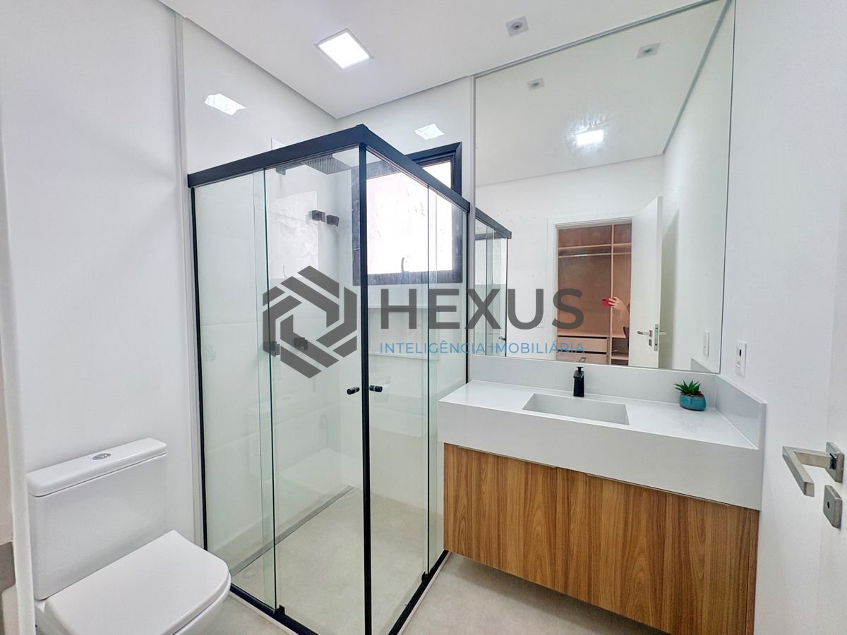 Foto 33 de Casa reformada com piscina e área gourmet no Jardim Acapulco, Guarujá