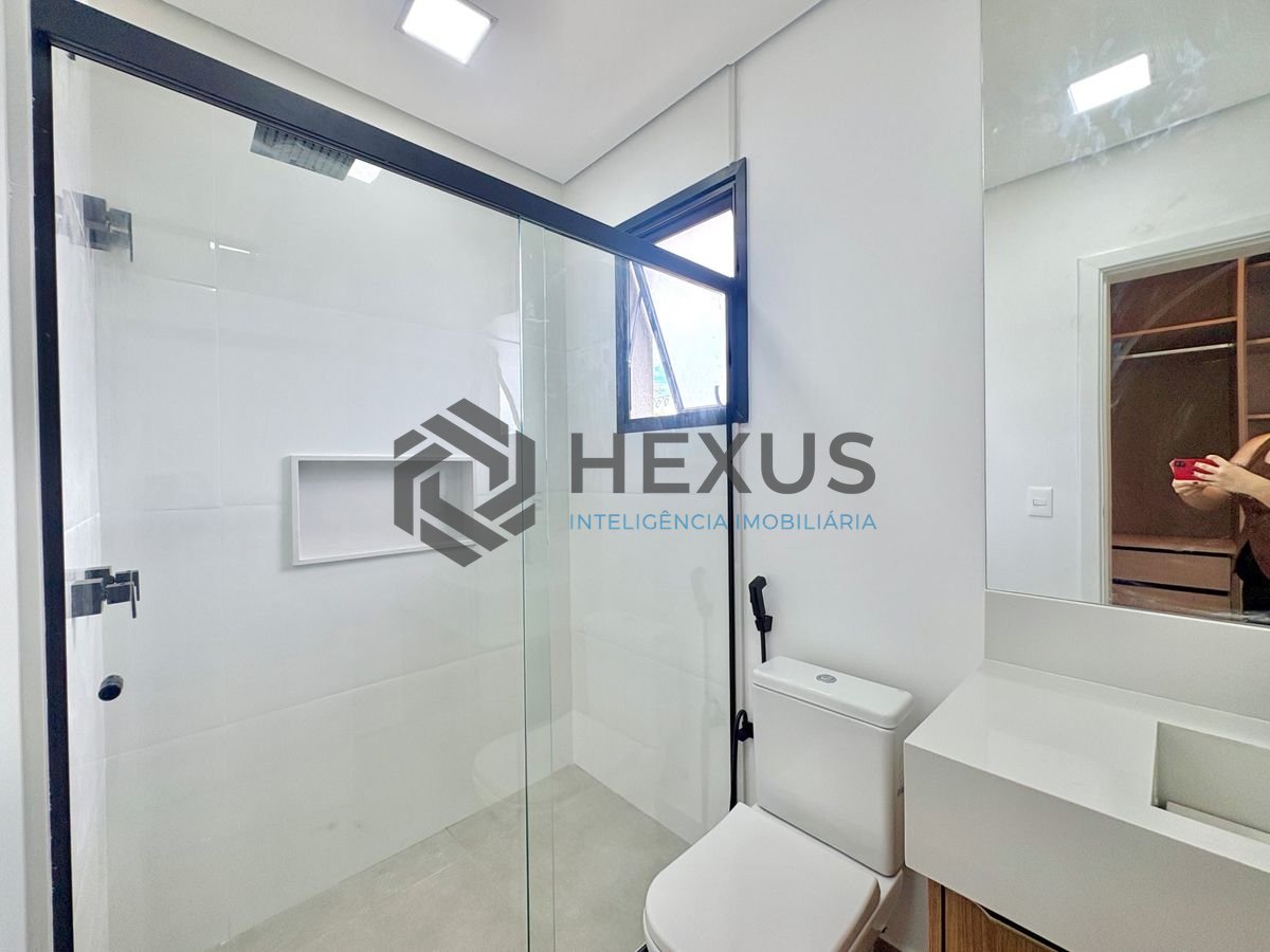 Foto 49 de Casa reformada com piscina e área gourmet no Jardim Acapulco, Guarujá