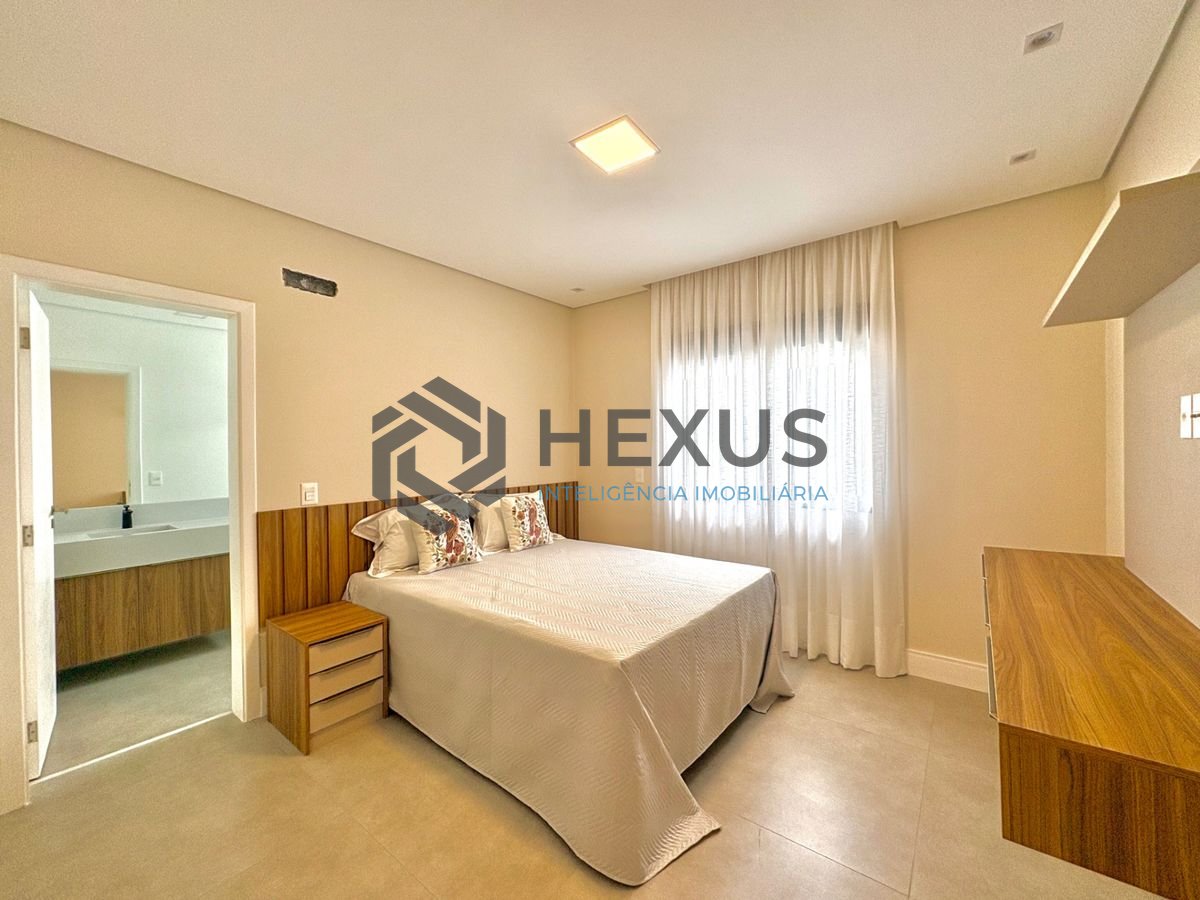Foto 42 de Casa reformada com piscina e área gourmet no Jardim Acapulco, Guarujá