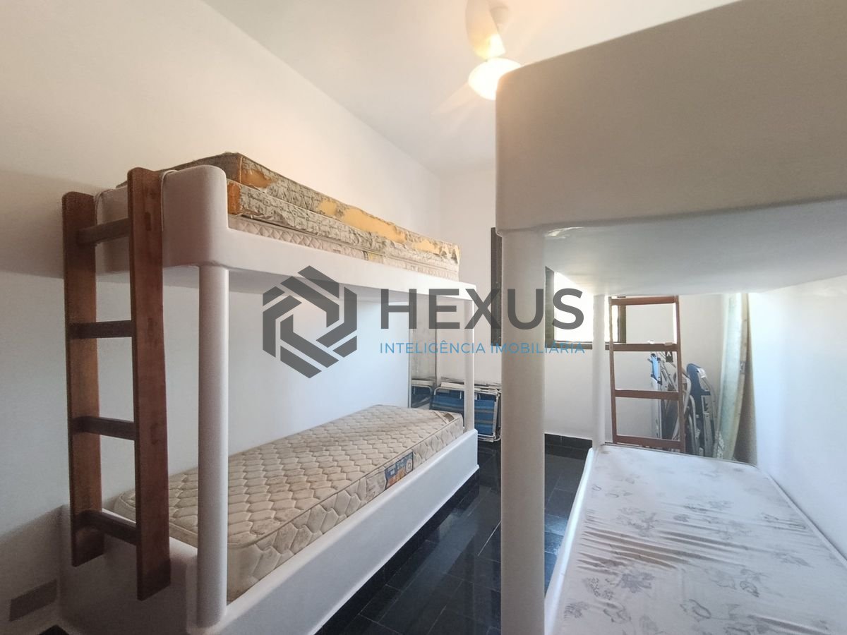 Foto 9 de Apartamento com varanda e lazer a 150m da praia na região do Aquário na Enseada, Guarujá