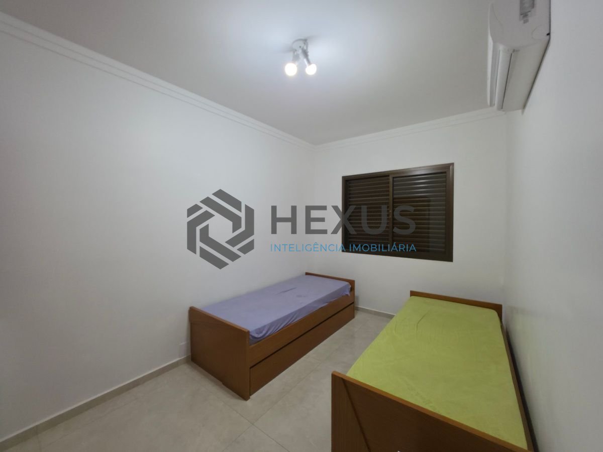 Foto 25 de Apartamento com varanda e lazer a 200m da praia nas Pitangueiras, Guarujá