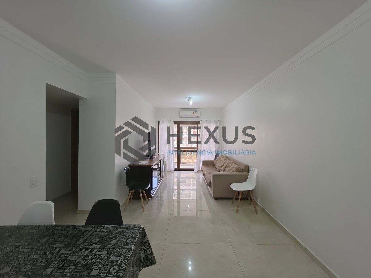 Foto 10 de Apartamento com varanda e lazer a 200m da praia nas Pitangueiras, Guarujá