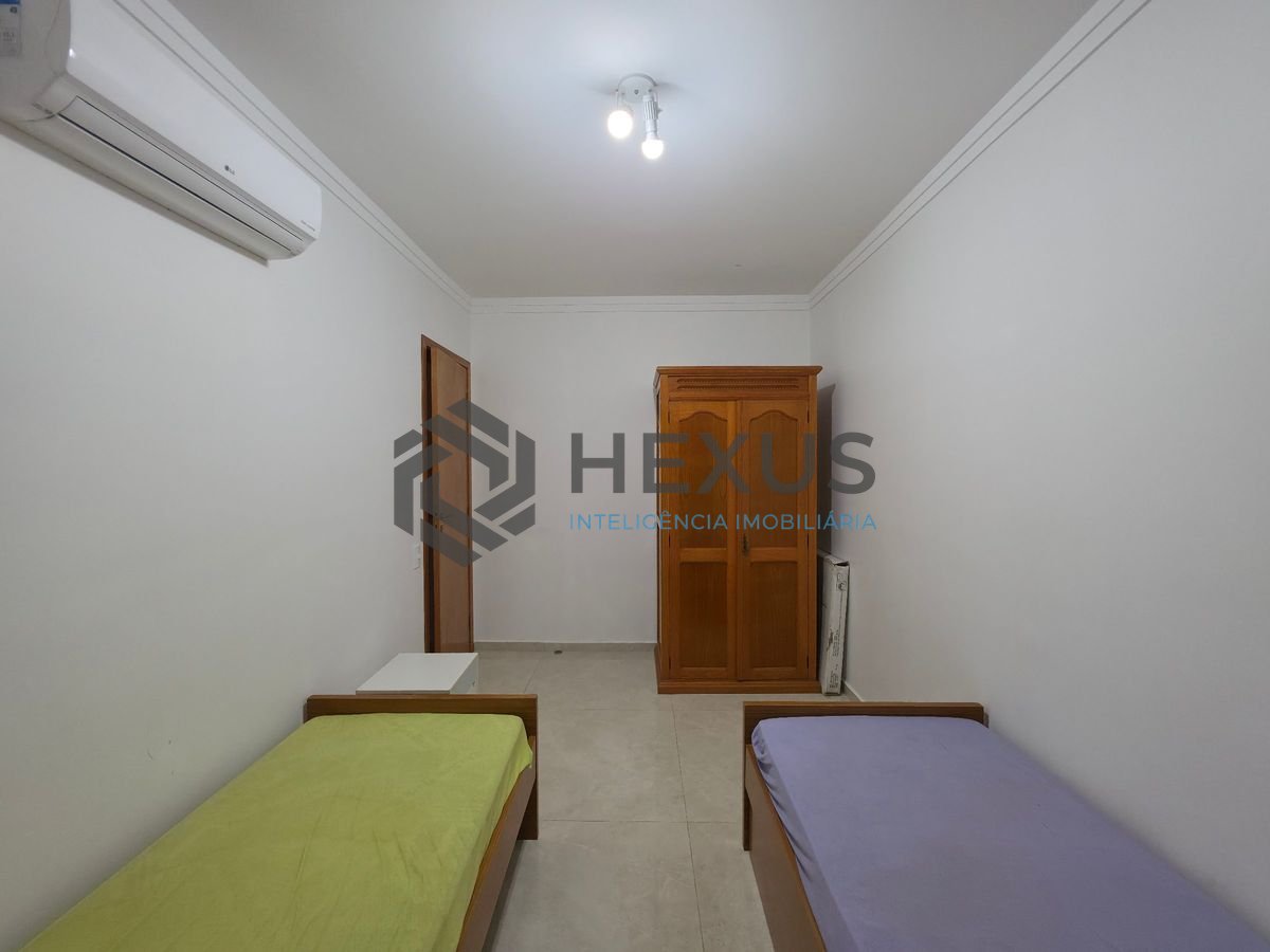 Foto 26 de Apartamento com varanda e lazer a 200m da praia nas Pitangueiras, Guarujá
