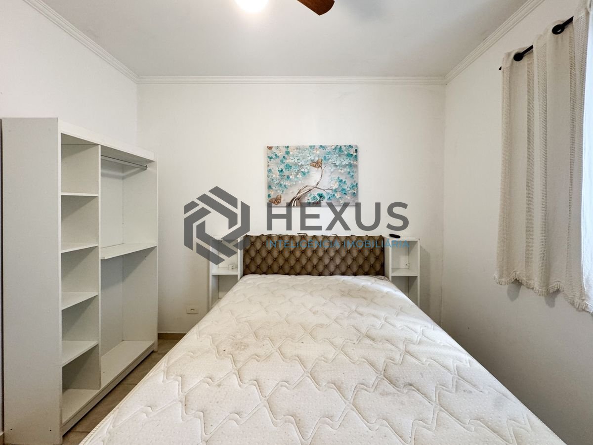 Foto 16 de Apartamento com varanda e lazer a 250m da praia nas Pitangueiras, Guarujá