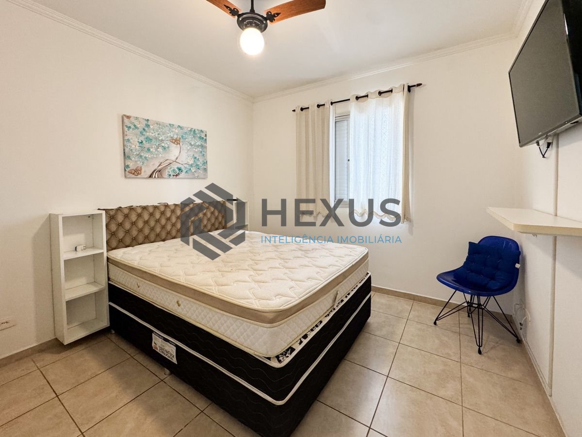 Foto 15 de Apartamento com varanda e lazer a 250m da praia nas Pitangueiras, Guarujá