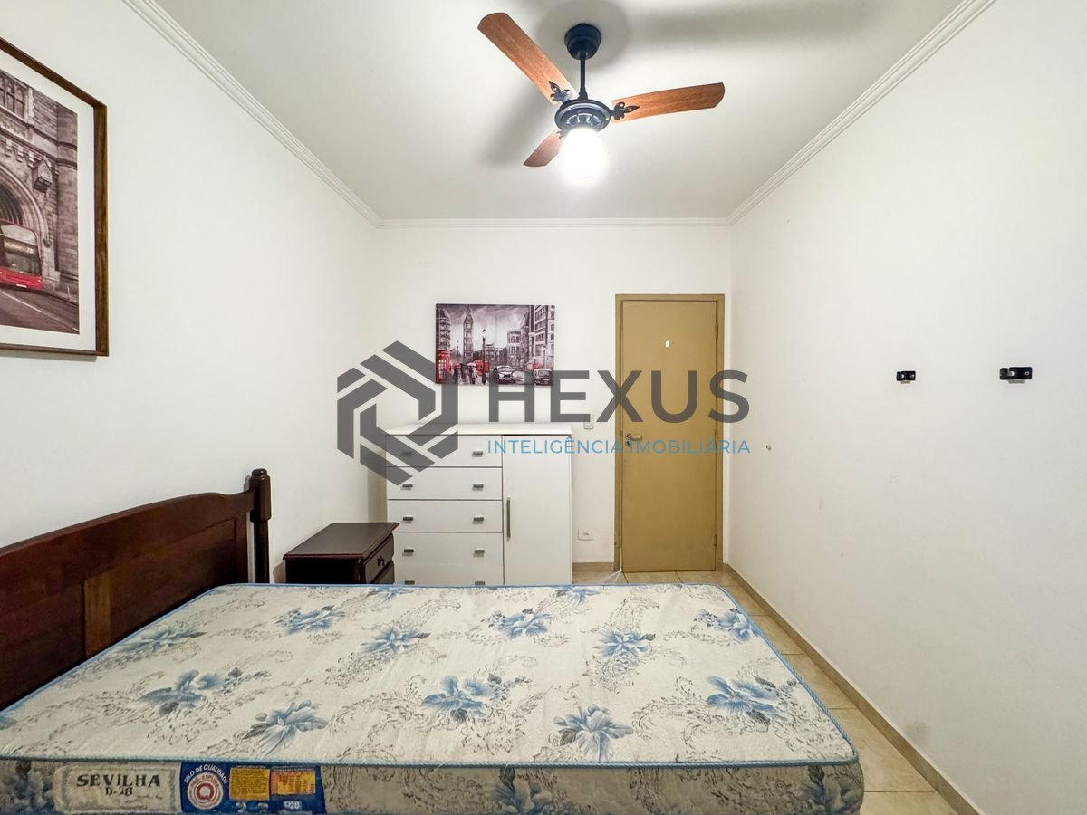 Foto 14 de Apartamento com varanda e lazer a 250m da praia nas Pitangueiras, Guarujá