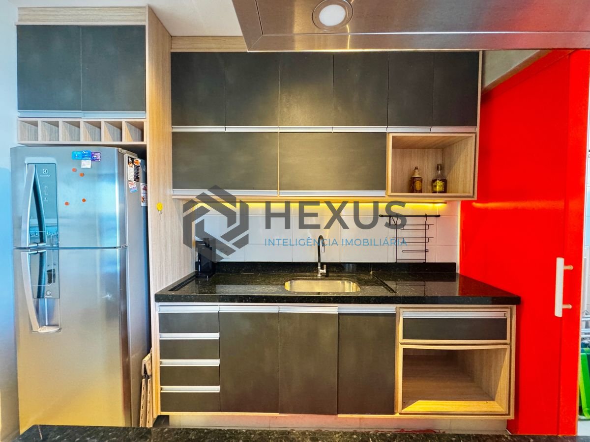 Foto 24 de Apartamento Duplex reformado com varanda vista mar e lazer a 350m da praia na região do Tortugas na Enseada, Guarujá