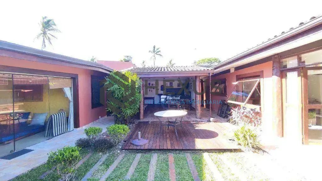 Foto 4 de Casa com piscina e área gourmet no Jardim Virgínia, Enseada - Guarujá/SP