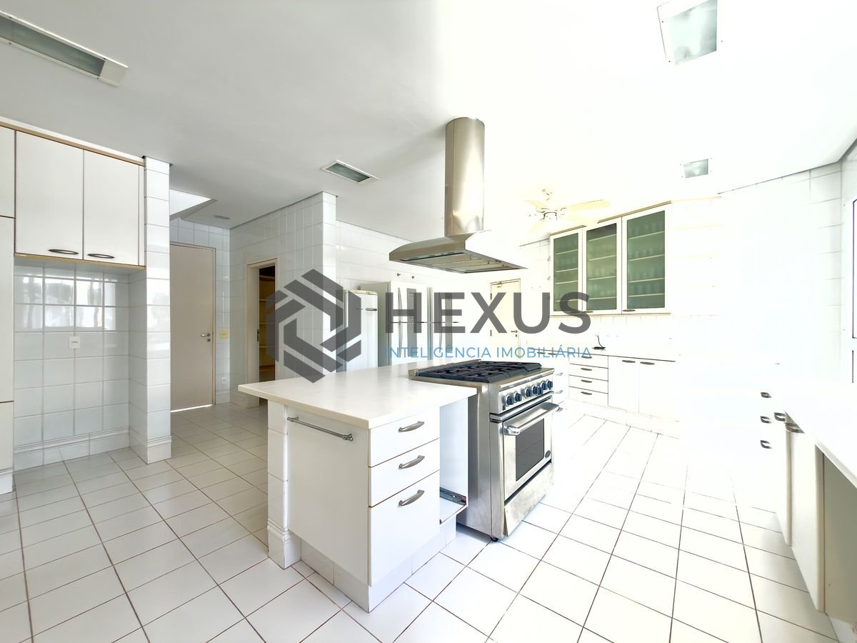 Foto 20 de Mansão de alto padrão com piscina e área gourmet no Jardim Acapulco, Guarujá