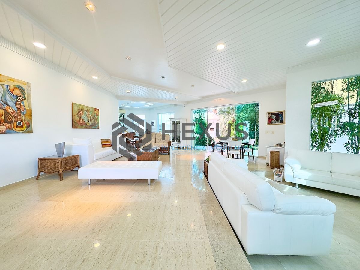 Foto 15 de Casa com piscina e área gourmet no Jardim Acapulco, Guarujá