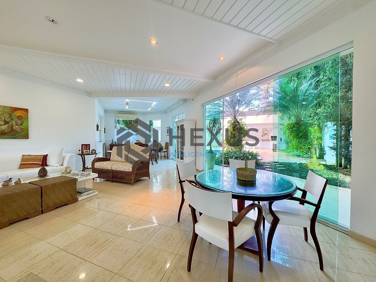 Foto 17 de Casa com piscina e área gourmet no Jardim Acapulco, Guarujá