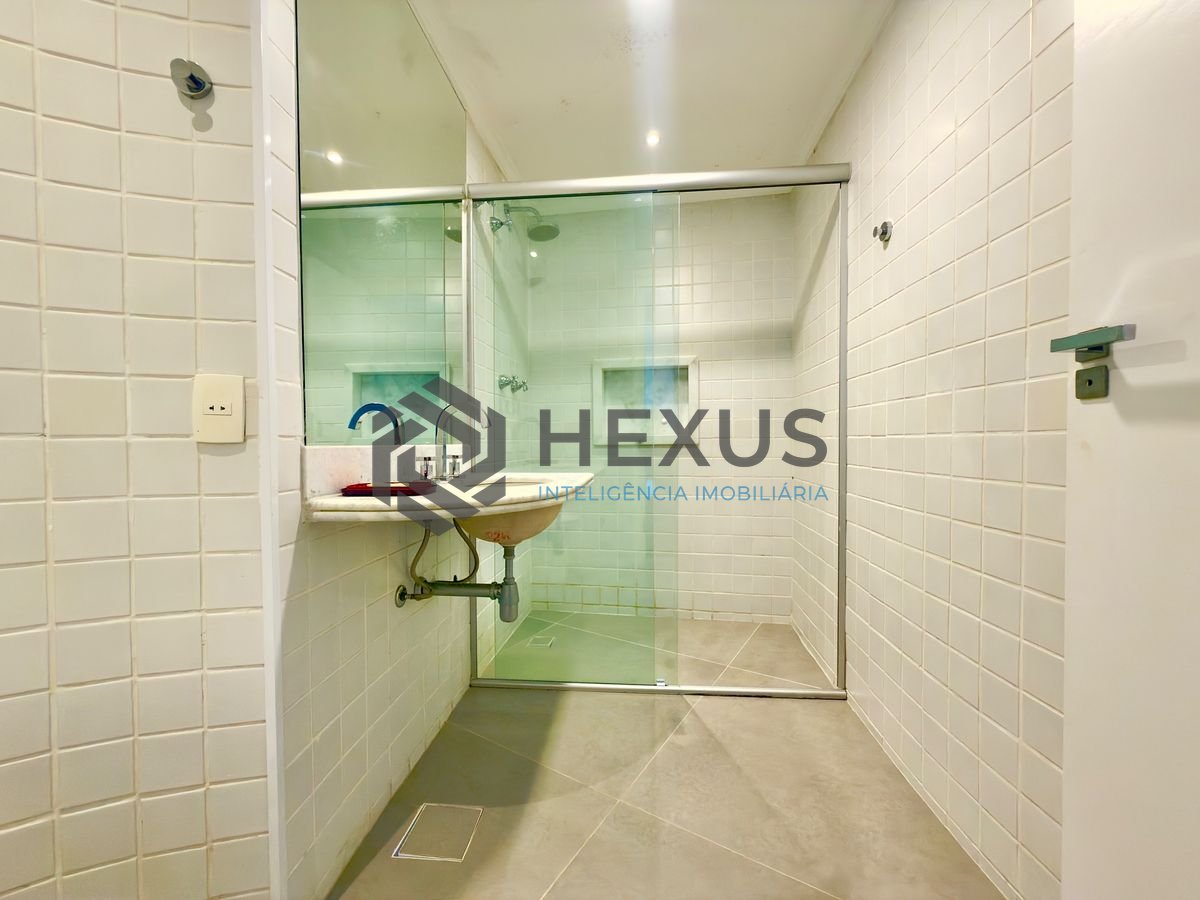 Foto 34 de Casa de alto padrão com piscina e área gourmet no Jardim Acapulco, Guarujá
