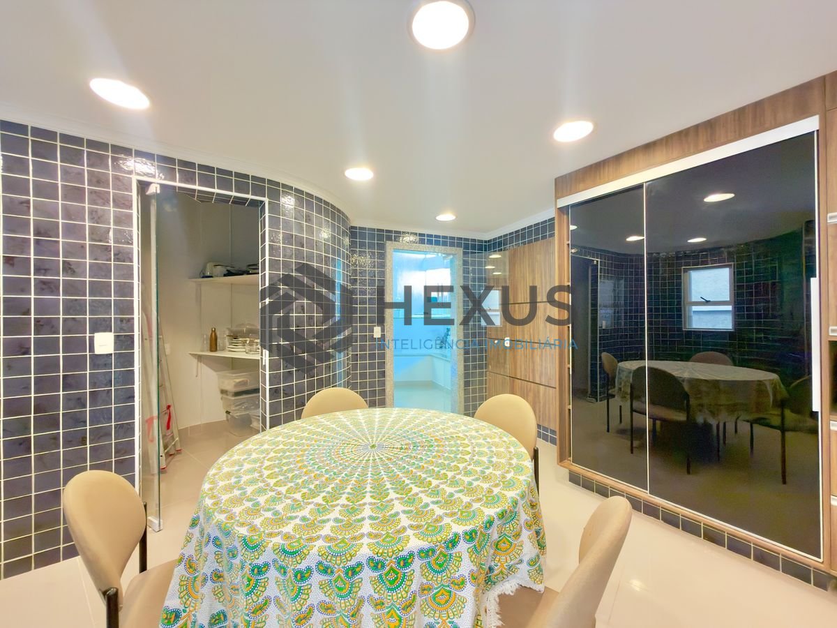 Foto 17 de Casa de alto padrão com piscina e área gourmet no Jardim Acapulco, Guarujá